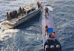 Pasifik Okyanusu'nda 4 ton uyuşturucu taşıyan denizaltı ele geçirildi