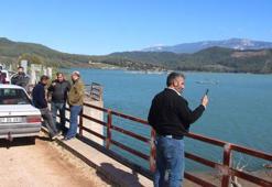 Kumluca'daki Alakır Barajı 3 yıl aradan sonra doldu taştı, üretici bayram etti