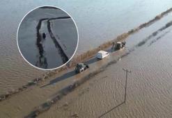 Bursa’da korku dolu anlar: Suyun ortasında mahsur kaldı