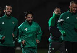 Bursaspor'da Menemen FK maçı öncesi alarm! 4 yıldızdan kötü haber