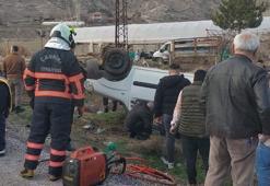 Şarampole devrilen hafif ticari araçtaki 4 kişi yaralandı