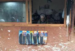 Köyceğiz'in son ayakkabı ustası, emekli oldu ama mesleğini bırakamadı: Kaybolmaya yüz tutmuş bir zanaati hayatta tutuyor