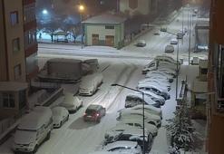 Erzurum'da taşımalı eğitime kar yağışı nedeniyle bir gün ara