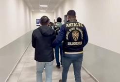 Antalya'da işe alma vaadiyle 250 bin lira dolandırdılar