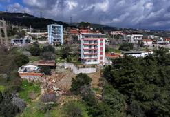 11 gündür muhatap bekliyorlar! İzmir'de bir apartman heyelan kurbanı oldu, ekipler sadece bakıp gitti