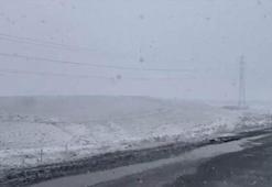 Türkiye’nin en az yağış alan ve en kurak bölgesinde kar sevinci