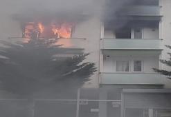 İstanbul'da alevler geceyi sardı! 4 kişi mahsur kaldı