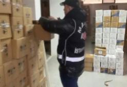 Avcılar'da depo baskını! Sahte ürünleri piyasaya süreceklerdi