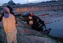 Mardin'de kayganlaşan yolda 3 araç şarampole devrildi: 9 yaralı var