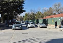 Eskişehir'de huzuru bozmaya tek bir araç yetti! Mahalleli ne yaptıysa olmadı