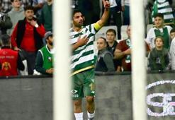 Bursaspor, Kırklarelispor maçında sakatlanan santrforu hakkında açıklama yaptı