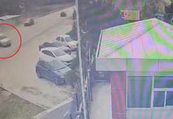 Trafikte korku dolu anlar kamerada: Kontrolden çıkan otomobil böyle savruldu