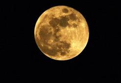 Bitlis Ahlat’ta dolunay hayranlık uyandırdı