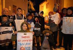 Bayburt'ta on beşi coşkusu: Asırlık gelenek ile çocuklar poşetlerini doldurdu