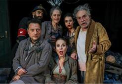 "Kel Diva" efsanevi kadrosuyla sahnede