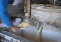 Sakarya'da 6 kuşaktır aynı aile çalıştırıyor, 1500 yıldır durmuyor! Para yerine unla ödeme yapılıyor