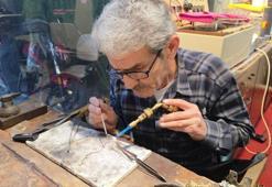 35 yıldır servet değerindeki mücevherleri tamir ediyor! Bir hata milyonları götürebilir