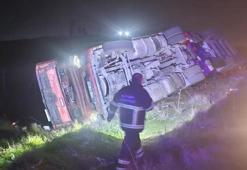 Mardin'de tır devrildi 1 kişi yaralandı