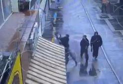 16 yaşındaki kız öğrenciye bıçaklı saldırı davasında karar: Sanığa 20 yıl hapis