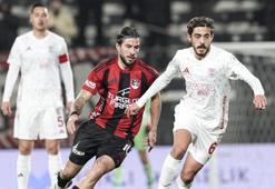 Pendikspor-Vanspor FK maçında puanlar paylaşıldı