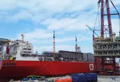 Karadeniz görevi öncesi kritik viraj dönüldü: Osman Gazi’ye 2 bin 500 tonluk ünite yerleştirildi