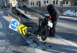 Motosikletiyle bariyere çarptı: Ağır yaralı