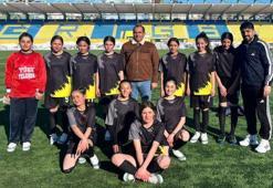 Digorlu kızlar Kars’ı Türkiye yarı finallerinde temsil edecek