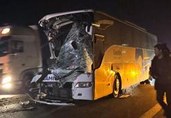 Kızılcahamam'da otobüs ile çekicinin çarpıştığı kazada 1 kişi öldü, 15 kişi yaralandı