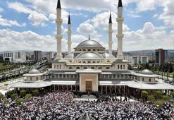 Millet Camii’nde Kadir Gecesi özel yayını