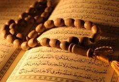 Kadir Gecesinde Tevbe ve İstiğfar Nasıl Yapılır? Bu Mübarek Gecede Günahlardan Arınmak İçin Okunacak Dualar ve Tevbeler