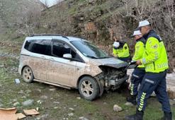 Hakkari Derecik'te trafik kazası meydana geldi 1 kişi yaralandı