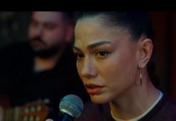Demet Özdemir 'Söyleyin' ile Ebru Gündeş'i ağlattı