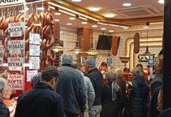 Bursa'da bayram öncesi kasaplar doldu taştı! Uzun kuyruklar oluştu