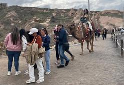 İğne atsan yere düşmez! Doluluk yüzde 80'e ulaştı: Turistler Kapadokya'ya akın etti