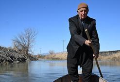 Gavur Gölü su tutunca o da döndü! Yerli Robinson 10 yıl sonra ilk kez kayığıyla göle açıldı