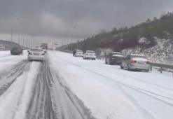 Ankara'da sağanak ve dolu yağışı etkili oldu, su birikintileri kazaya neden oldu