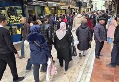 Eskişehir'de fiyatlar dibi gördü! Vatandaşlar ucuza almak için akın etti