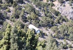 Erzincan’da freni patlayan kamyon uçuruma yuvarlandı