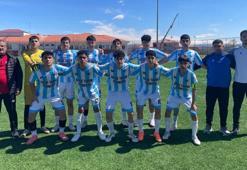 Bingöl’de Muş Gençlerbirliği U-16’da bölge şampiyonu oldu