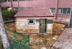 Sivas'ta hastane ortasında türbe: Gelenlerin dikkatini çekiyor