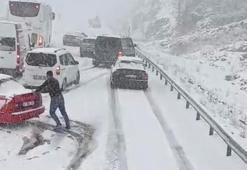 Antalya'da nisan ayında kar sürprizi! Alacabel'de sürücüler zor anlar yaşadı