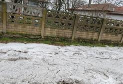 Tekirdağ'da dolu yağışı vatandaşlara zor anlar yaşattı