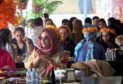 Adana'da festival coşkusu esnafın yüzünü güldürdü! Kebabçılar doldu taştı