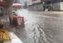 Adana’da dolu, sağanak ve hortum! Hayat felç oldu