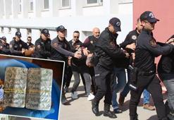 Adana'da ıslak mendil çetesi çökertildi! Uyuşturucu paketlerindeki 'afiyet olsun' yazısı dikkat çekti