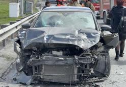 İstanbul Havalimanı yolunda feci kaza! Araç hurdaya döndü