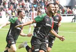 Karşıyaka'da Ömer Faruk Sezgin yıktı, geçti! Ceza sonrası bombayı patlattı