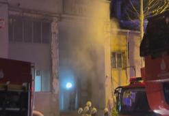 Kağıthane'de alevler korkuttu: İş hanı kullanılamaz hale geldi