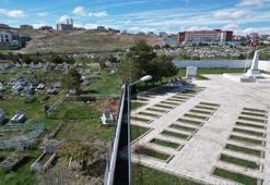 Sivas'ta mezarlıkta tespit edildi! İlahiyatçı öğretim üyesi dronla görüntüledi