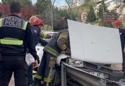 İzmit'te facianın eşiğinden dönüldü: Freni tutmayan otomobil bariyerlere çarptı